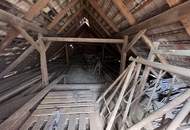 Traditionelles Presshaus mit historischem Keller in Altlichtenwarth