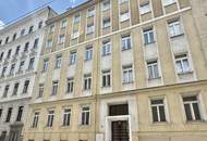 Nähe U6 Altbaucharme 3 Zimmerwohnung / auch als WG geeignet