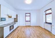 Ideal als Starterwohnung – Altbauflair, zentrale Lage und grandiose Verkehrsanbindung!