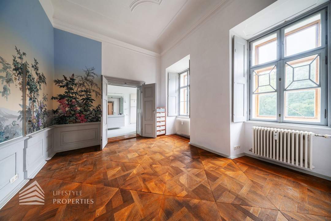 Wohnen im Schloss! 4-Zimmer Wohnung in Ebergassing