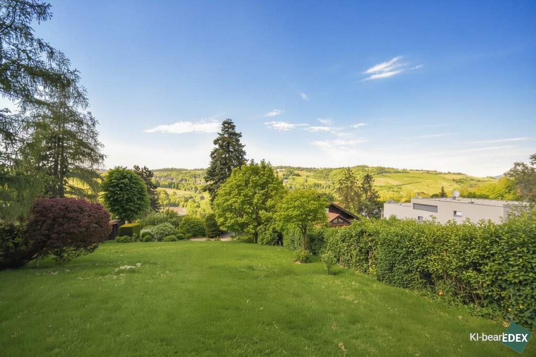 Weinbergblick: Grundstück in Toplage mit einzigartigem Panorama auf die Weidlinger Weinberge