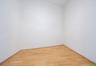 TRAUMHAFTE DACHGESCHOSSWOHNUNG *INKL. EINBAUKÜCHE*