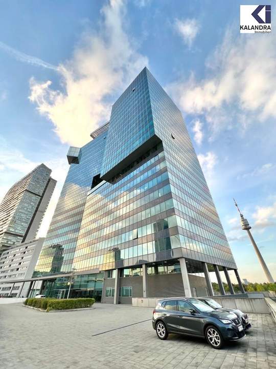 360 TOUR //GROSSRAUM-BÜRO IM SATURN TOWER
