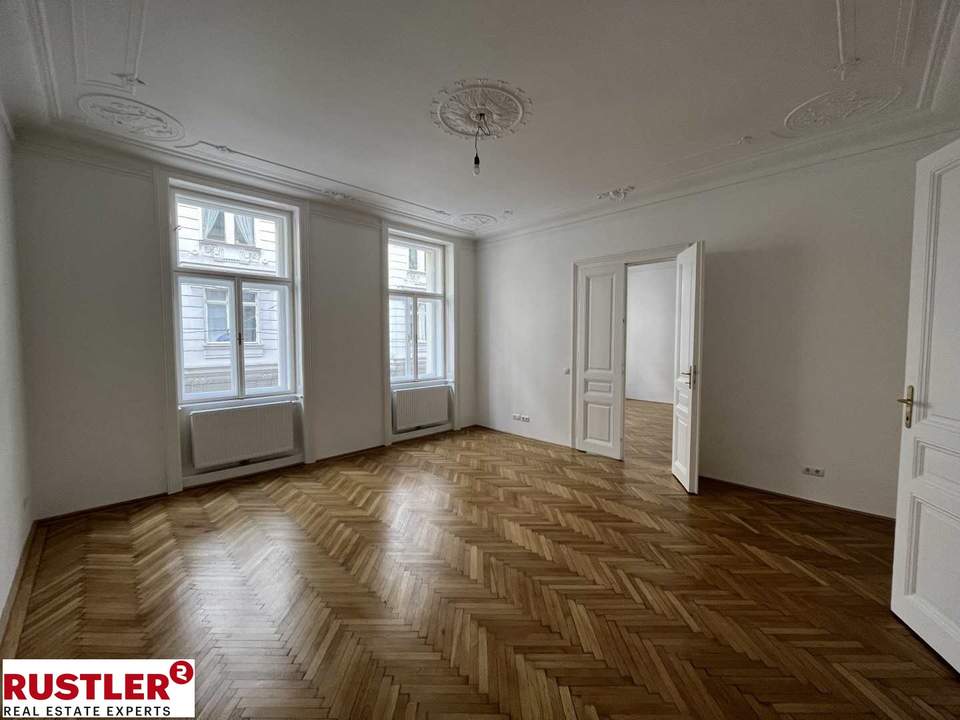 Wünderschöne renovierte Altbauwohnung nahe der Karlskirche