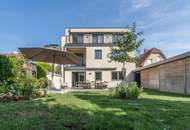Traum-Doppelhaushälfte mit Einfamilienhaus-Charakter und großem Garten