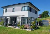 Neues Eigenheim mit traumhafter Aussicht und neuer Photovoltaikanlage!