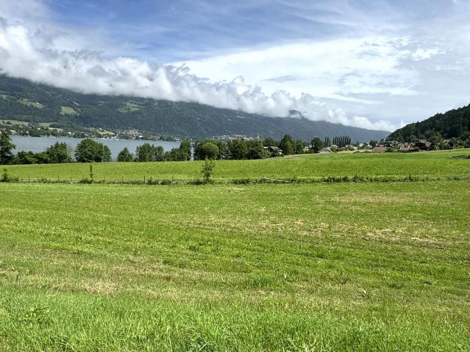 Zwei einzigartige Baugrundstücke mit Blick auf den Ossiacher See in toller Lage