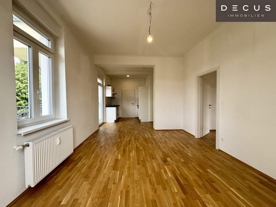 | MODERNE 2-ZIMMER WOHNUNG MIT BALKON | IN WUNDERSCHÖNER VILLA | HELL & GEMÜTLICH | IDEAL FÜR STUDENTEN, SINGELS ODER PÄRCHEN | NÄHE MED-UNI | TOP LAGE