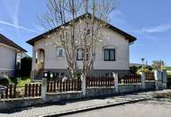 Einfamilienhaus mit großem Garten und Ausbaupotenzial, in ruhiger Lage!