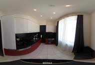 4-Zimmer-Altbau-Wohnung