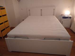 Neuwertiges IKEA Bett (140x200 cm) mit 4 Schubladen und verstellbarem Federholzrahmen, 229 €, Haus, Bau, Garten-Möbel & Sanitär in 3400 Kierling