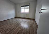 UNBEFRISTET!! Schöne, neuwertige Wohnung mit Freifläche