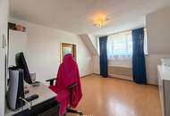 *** Gemeinschaftsprojekt oder Investment? Zwei Häuser, sechs Stellplätze, großes Grundstück in Toplage! ***