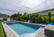 Exklusives Wohnen mit Pool, modernster Technik & außergewöhnlichem Ambiente