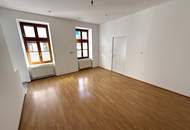 4 Zimmer Maisonettewohnung (EG + 1. Stock) + Eigengarten ca. 51 m² + 1 Balkon ca. 8 m²