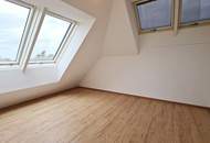 GRÜNBLICK, RUHELAGE, sonniges 46 m2 Dachgeschoß mit 20 m2 Terrasse, 2 Zimmer, Komplettküche, Wannenbad, Lavendelweg