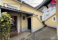 PREISREDUZIERUNG: Mistelbach - Einfamilienhaus mit uneinsehbarem Innenhof, Stadl und Nebenräumen!