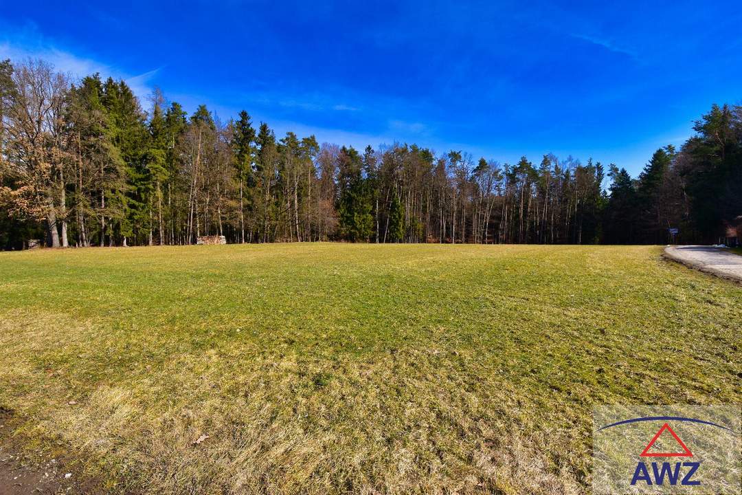 BaugrundstÃŒck in herrlicher, ruhiger Lage!