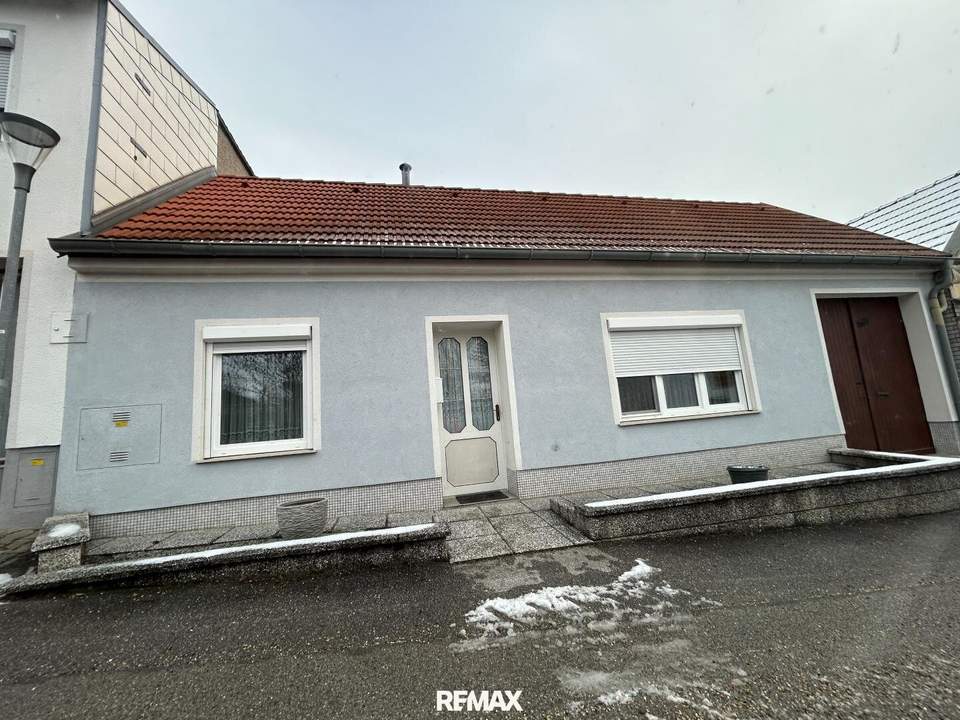 *PREISREDUKTION* Gepflegtes Landhaus in ruhiger Lage mit Innenhof
