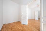 ***NEU*** Fantastische 4 Zimmer Wohnung in repräsentativem Stilaltbau! in TOP-Lage!