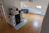 Geräumige 5-Zimmer-DG-Wohnung mit Balkon in Frauental (Provisionsfrei)