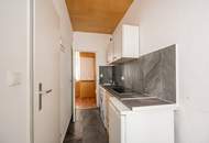 ++NEU++ sanierungsbedürftige 2-Zimmer Altbauwohnung mit Balkonoption