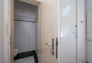 **Hannovermarkt** Renovation Opportunity: 3-Room Period Apartment with Approved Balcony – Airbnb Suitable