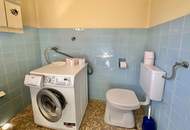 Sonniges großes Grundstück mit sanierungsbedürftigem Haus