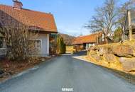 Bäuerliches Anwesen mit Kellerstöckl, Werkstatt, Wirtschaftsgebäuden und sieben Wohneinheiten in St. Nikolai im Sausal