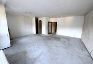 Großzügiges, renovierungswürdiges 4-Zimmer Eigentums-Juwel im Zentrum mit Aussichts-Loggia