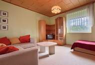 Zweifamilienhaus mit Charme – Top-saniert mit Garten & Pool