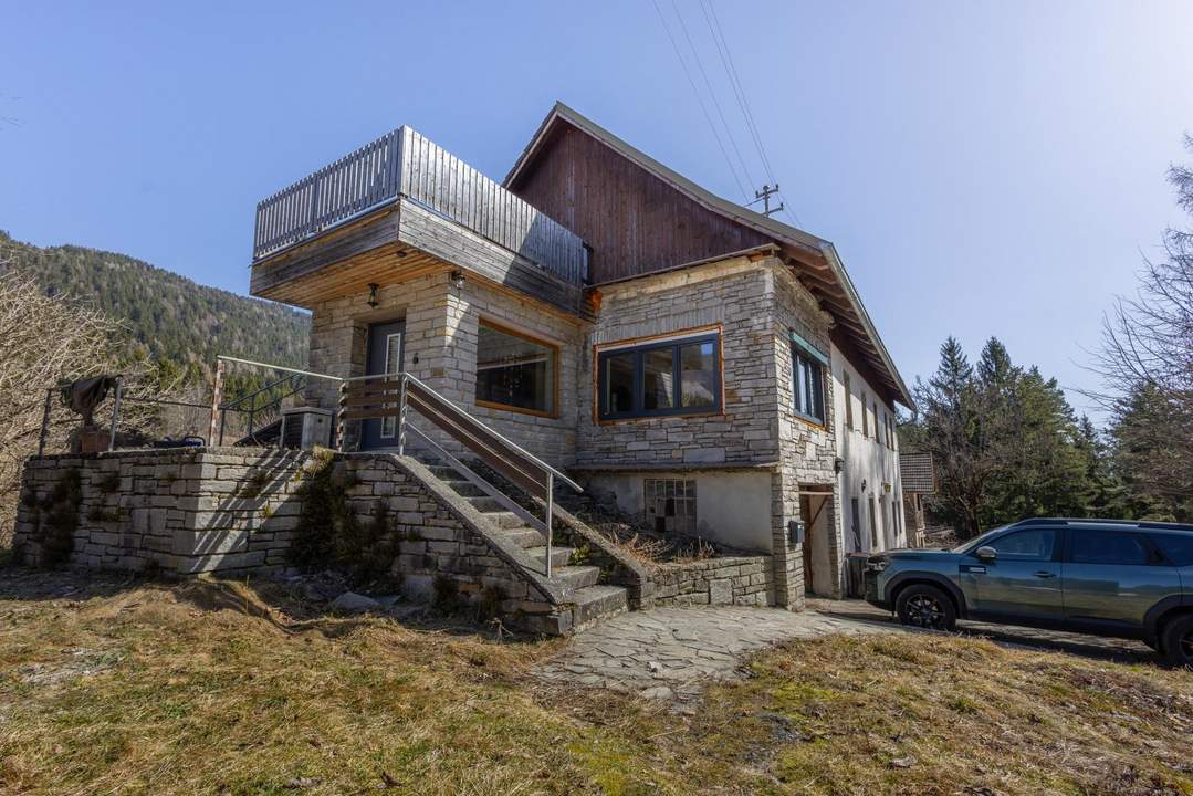 Naturidyll mit großem Grundstück – Haus mit Ausbaupotenzial in Kerschdorf