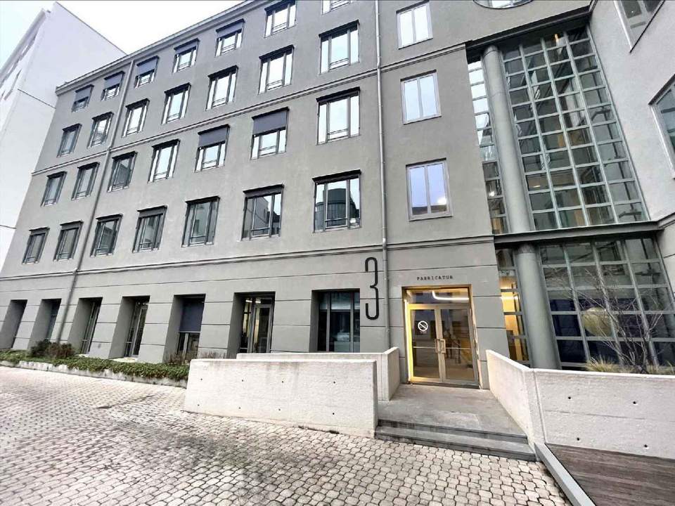 Exklusives Bürojuwel: Repräsentative Fläche im Historischen Fabianihaus mit Balkon