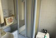 Großzügiges Wohnhaus mit 2 Wohneinheiten und Garage mit Platz für 4 Fahrzeuge im beliebten Zehnerviertel zu verkaufen