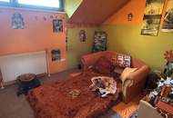 großes Wohnhaus mit 2 getrennten Wohneinheiten, Vollkeller und „Garage“ zu verkaufen