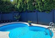 Bungalow mit Partykeller, Pool, Garage