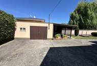 Bungalow mit (Feuchtigkeitsschäden) Garage und Nebengebäude zu verkaufen