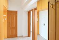 Geräumige 2-Zimmer Wohnung mit Terrasse