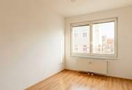 Einziehen und Wohlfühlen! Nette 2-Zi-Wohnung mit Loggia