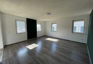 Wunderschöne geräumige Dachterrassenwohnung mit super Ausblick auf Wiener Neustadt ab Nov.2025 zu vermieten