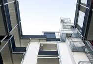 Charmante 2,5-Zimmer-Wohnung mit idealem Grundriss in top-saniertem Haus - Unbefristet vermietet zu verkaufen!