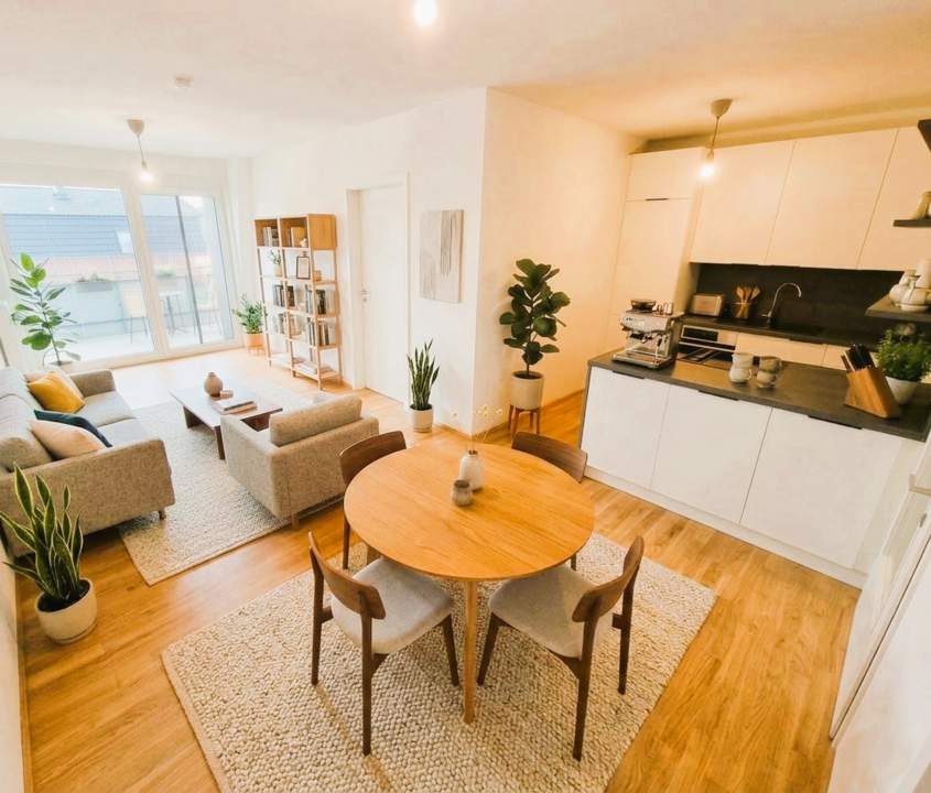 Neue 4-Zimmer-DG-Wohnung mit West-Balkon
