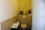 Exklusiver Bungalow mit Pool auf großem Grund!