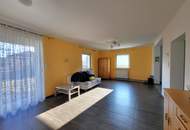 Einfamilienhaus mit großem, ebenen Garten!