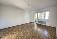 Lichtdurchflutete 3 Zimmer Wohnung mit sonnigem Balkon!