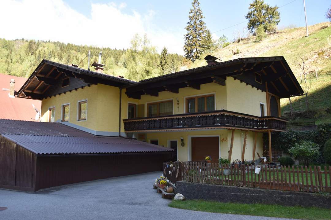 Wohnhaus mit Geschäftslokal in Kremsbrücke