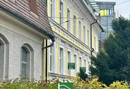 Altbau-Flair am Fuße der Hohen Warte! Neben dem Setagayapark! Gute Anbindung ins Stadtzentrum! Saniertes Altbau-Zinshaus!