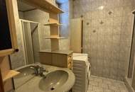 Gelegenheit! Sehr gepflegter Landsitz mit großem Wirtschaftsgebäude