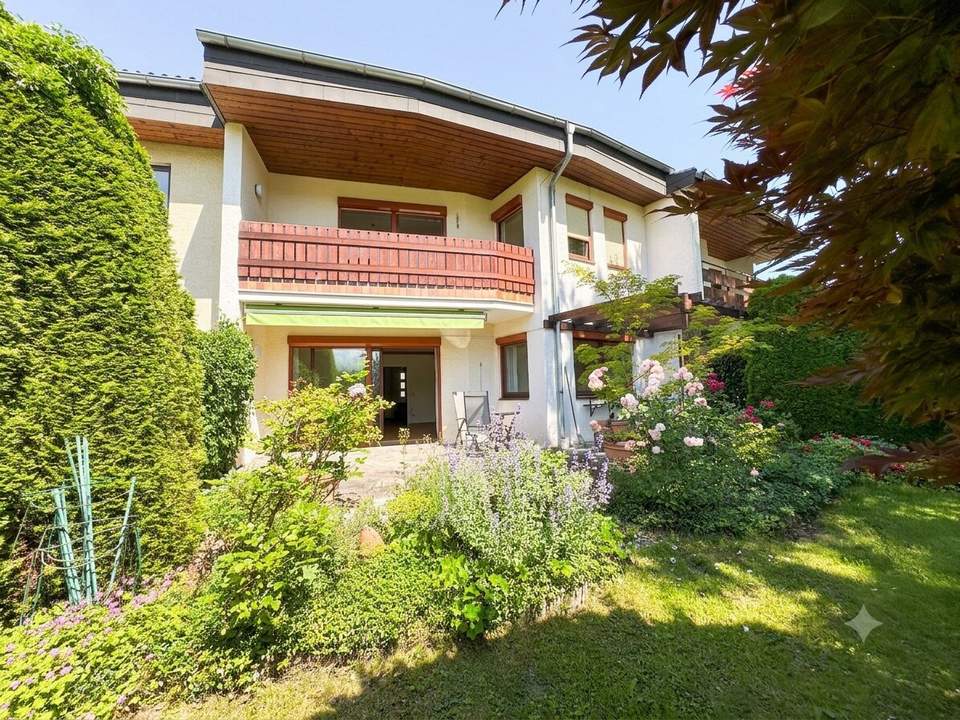 Reihenhaus mit Garten und freiem Ausblick in Toplage von Zell am See/Schüttdorf