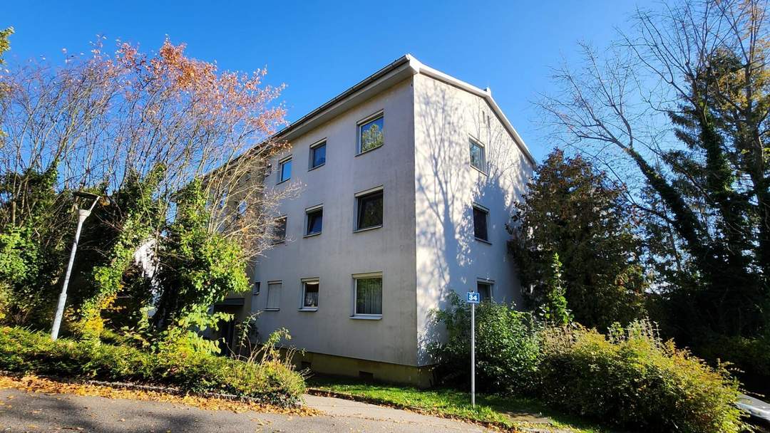 3-Zimmerwohnung - mit Freifläche!
